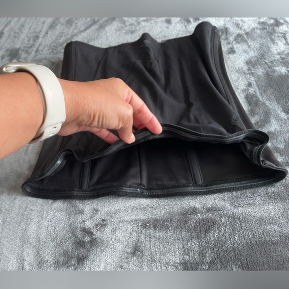 Miraclesuit Sexy Sheer Shaping Waist Cincher Size Large Black - Picture 6 of 8